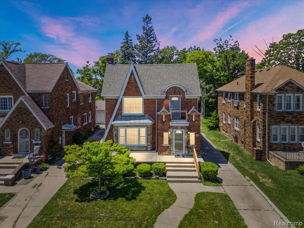 Detroit, MI 48221,18241 INDIANA Street