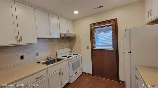 Wyandotte, MI 48192,3243 Van Alstyne Street