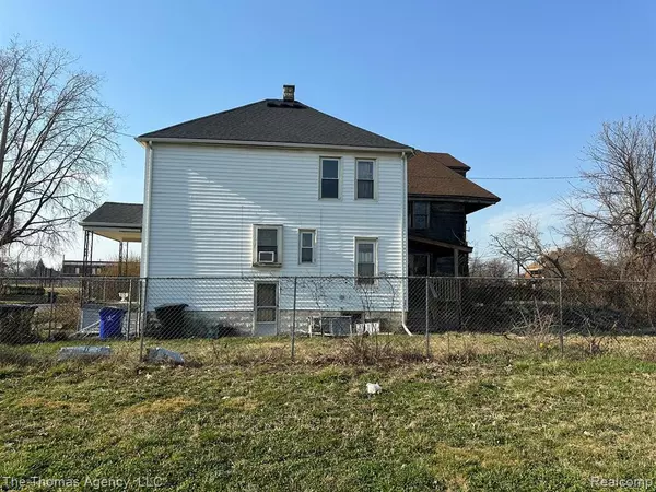 Detroit, MI 48214,1534 SAINT CLAIR Street