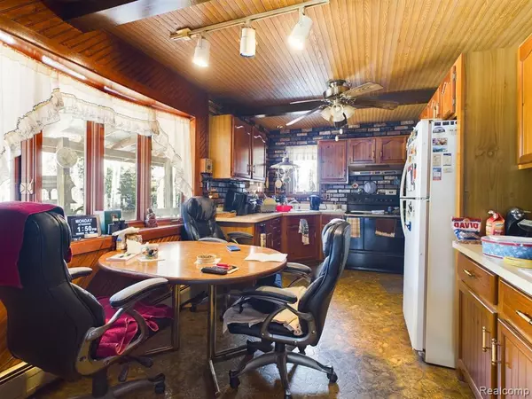 Otter Lake, MI 48464,6210 CYCLONE Road