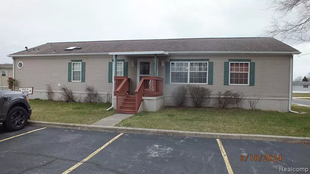 538 Burwick, Temperance, MI 48182