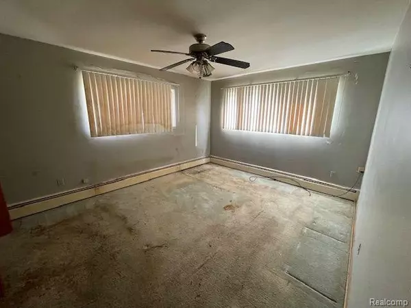 Detroit, MI 48228,8651 EVERGREEN Avenue