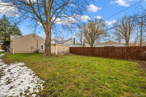 Madison Heights, MI 48071,27732 BRETTONWOODS Street