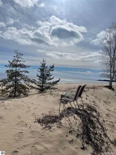 4753 W MICHIBAY Drive, Manistique, MI 49854