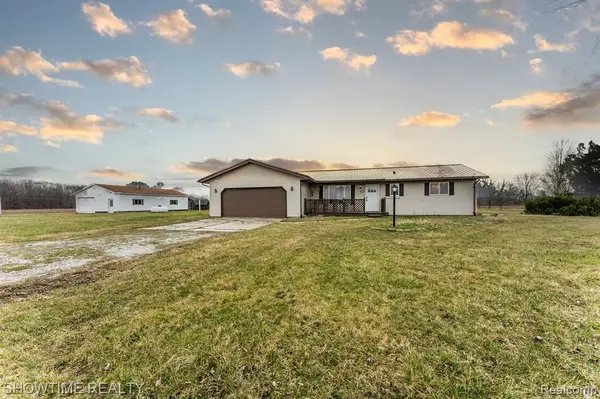 10703 SPARLING Road, Riley, MI
