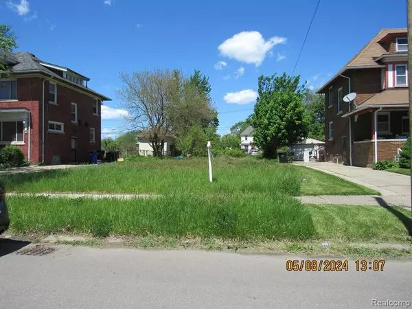 Detroit, MI 48202,239 Trowbridge Street