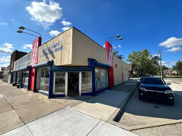 Detroit, MI 48224,15923 E WARREN Avenue