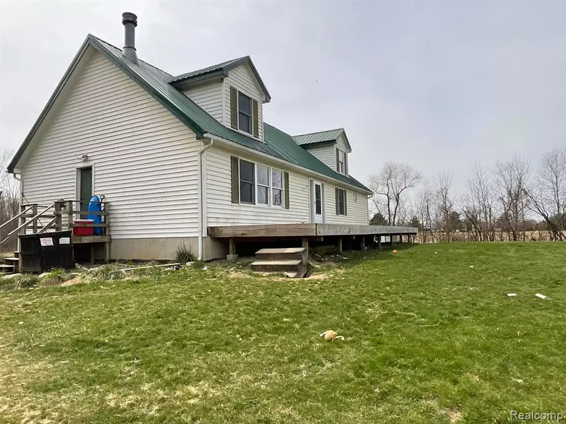 3556 HAINES Road, Attica, MI 48412