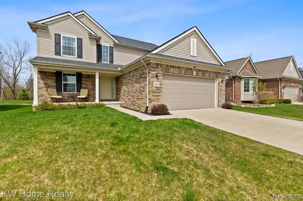 New Hudson, MI 48165,28642 OAKMONTE W Circle