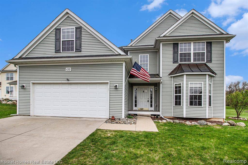 122 FOX MEADOWS, Howell, MI 48843