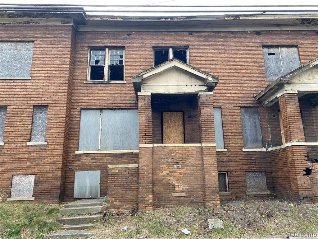 Detroit, MI 48207,6834 Charlevoix Street
