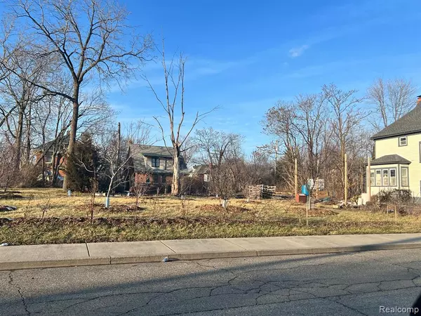 Detroit, MI 48208,1752 W CANFIELD Street