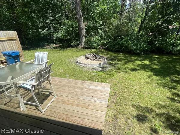 Houghton Lake, MI 48629,207 BUTTERFIELD Lane