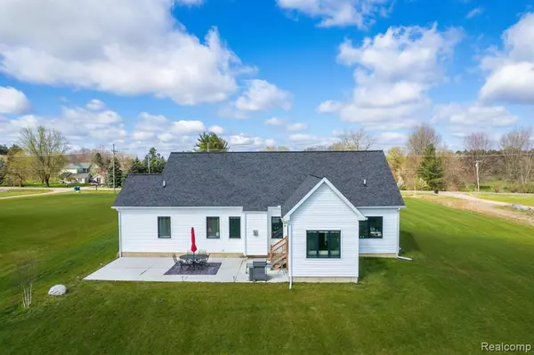 Imlay City, MI 48444,425 CORNEIL Road