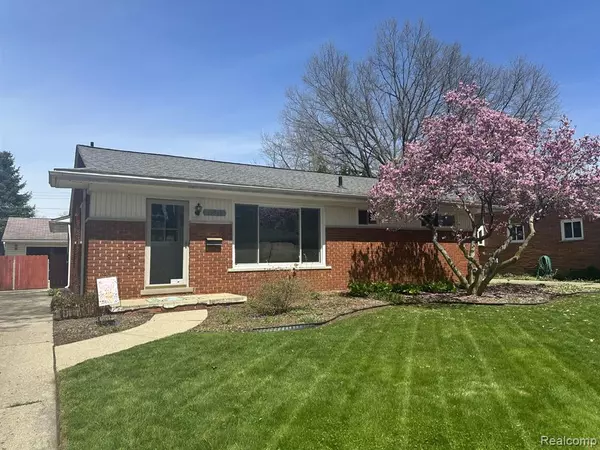 Beverly Hills, MI 48025,16950 Elizabeth Street