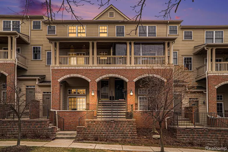 3930 FORESTER Boulevard, Auburn Hills, MI 48326