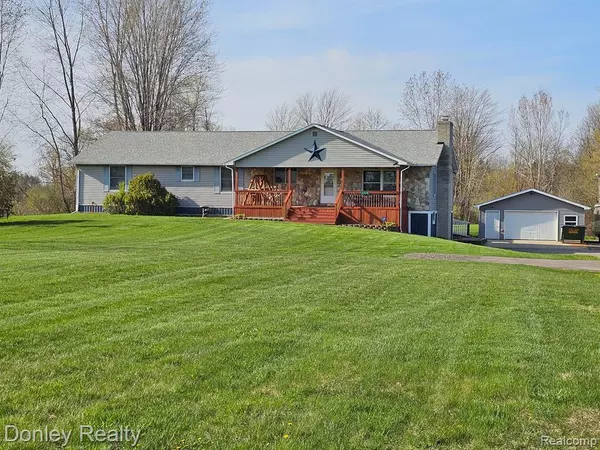 3945 BURNSIDE Road, North Branch, MI 48461