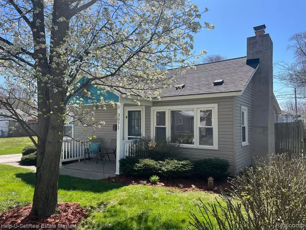 3071 ELMWOOD Drive, Fort Gratiot, MI 48059