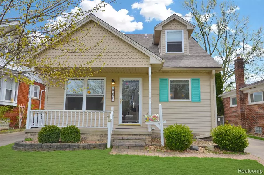 8286 Edward, Center Line, MI 48015