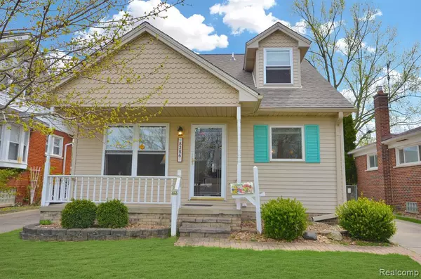 Center Line, MI 48015,8286 Edward
