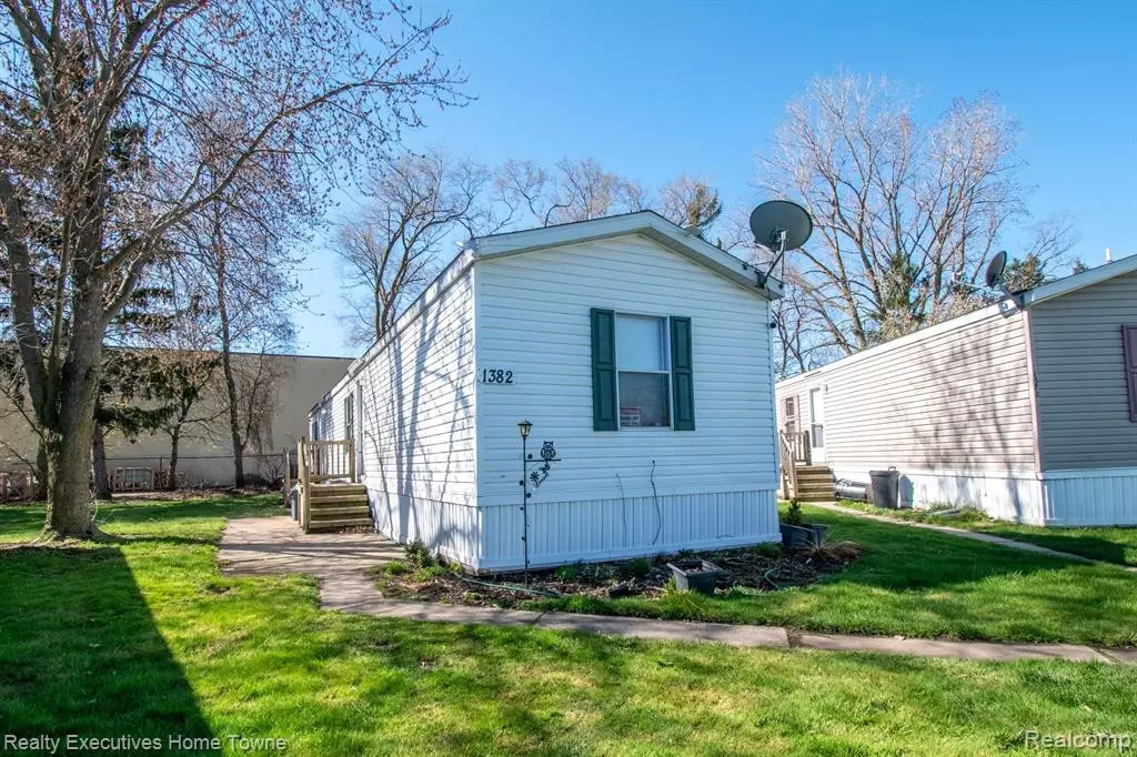 Madison Heights, MI 48071,1382 Ann Terr