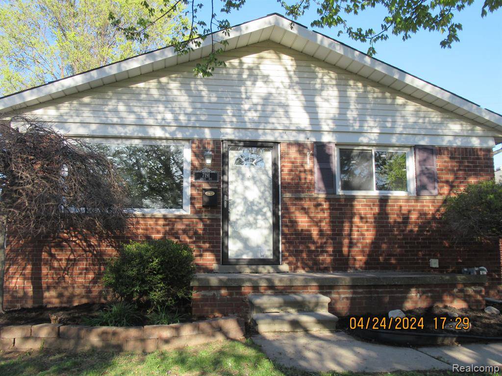 7191 LUANA Avenue, Allen Park, MI 48101