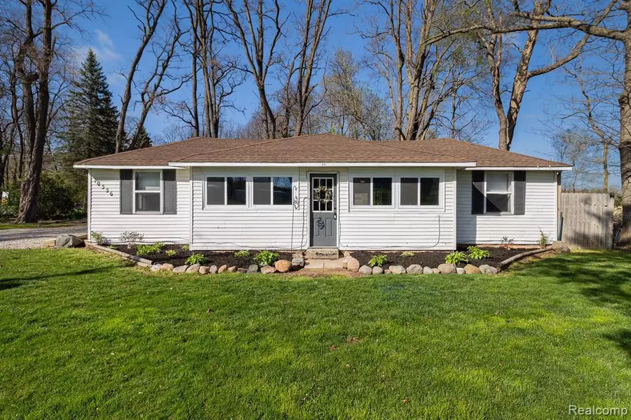 10556 SILVER LAKE Road, Byron, MI 48418