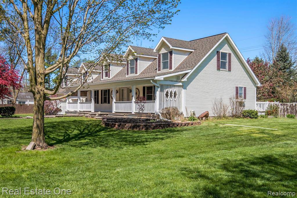 Howell, MI 48843,1526 SEXTON Road