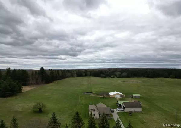 Atlanta, MI 49709,16709 PLEASANT VALLEY Road