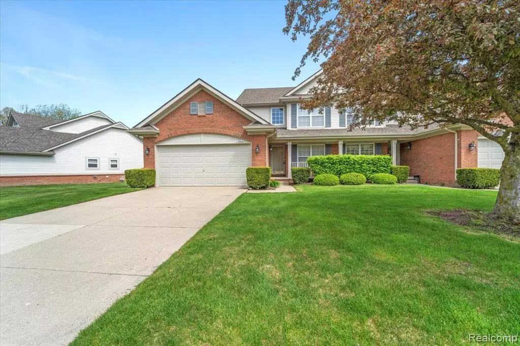 New Boston, MI 48164,30066 Trail Creek Drive