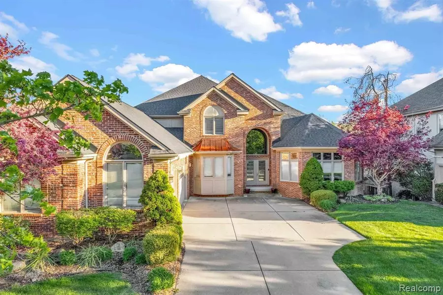 1507 WANDREI, Commerce Twp, MI 48382