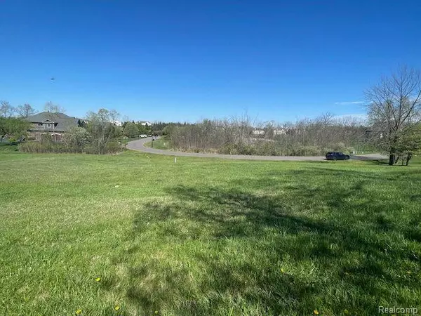 Grand Blanc, MI 48439,8308 MISTY