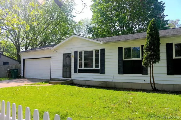 Lansing, MI 48911,4053 HEATHGATE Drive