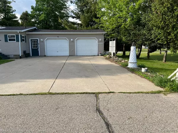 Croswell, MI 48422,2295 Brent Street