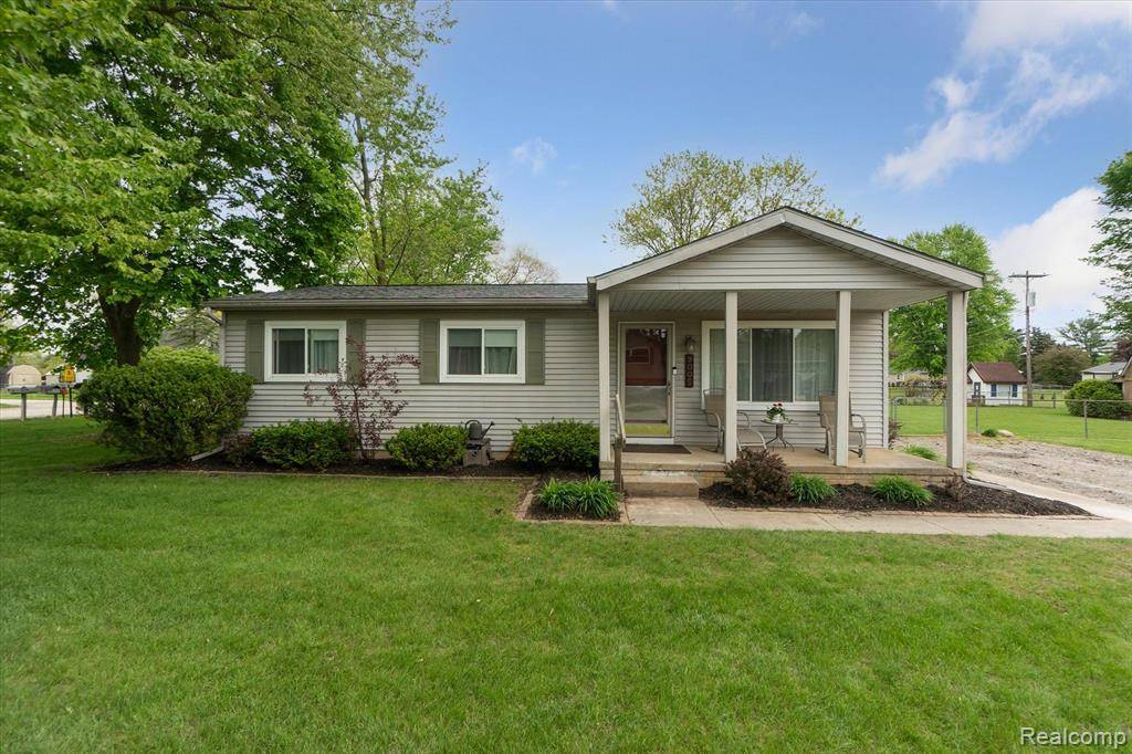9005 BERNICE Drive, Pinckney, MI 48169