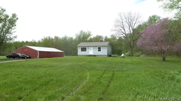 13181 N State Road, Otisville, MI 48463