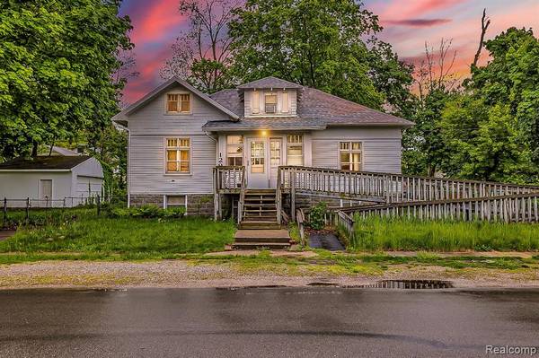 129 W SOUTH Street, Jackson, MI 49203