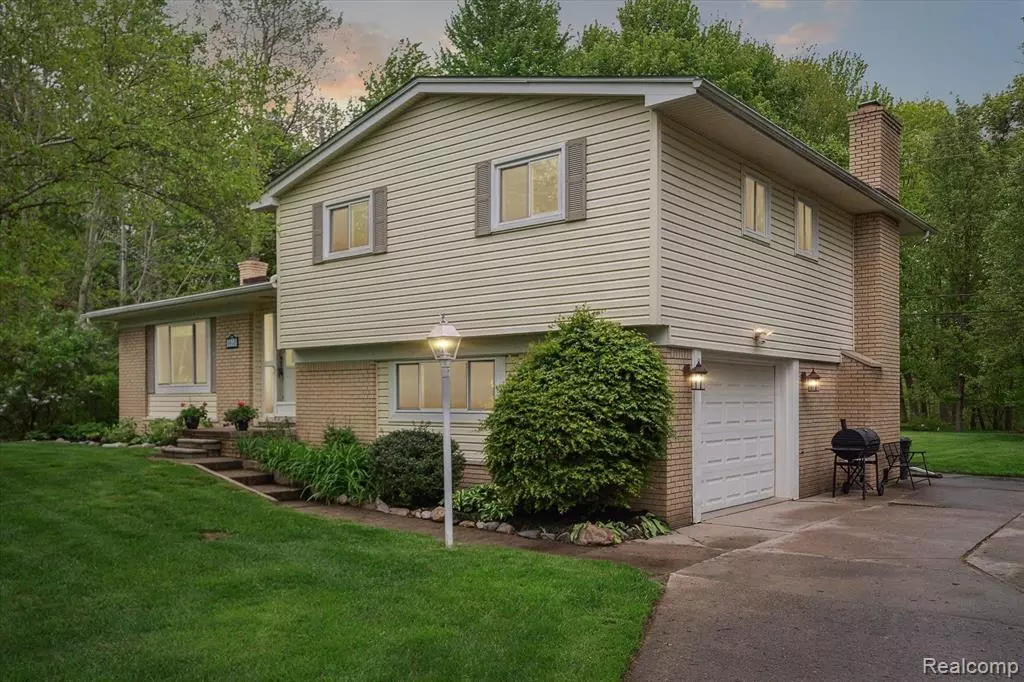 Ira, MI,6859 MELDRUM Road