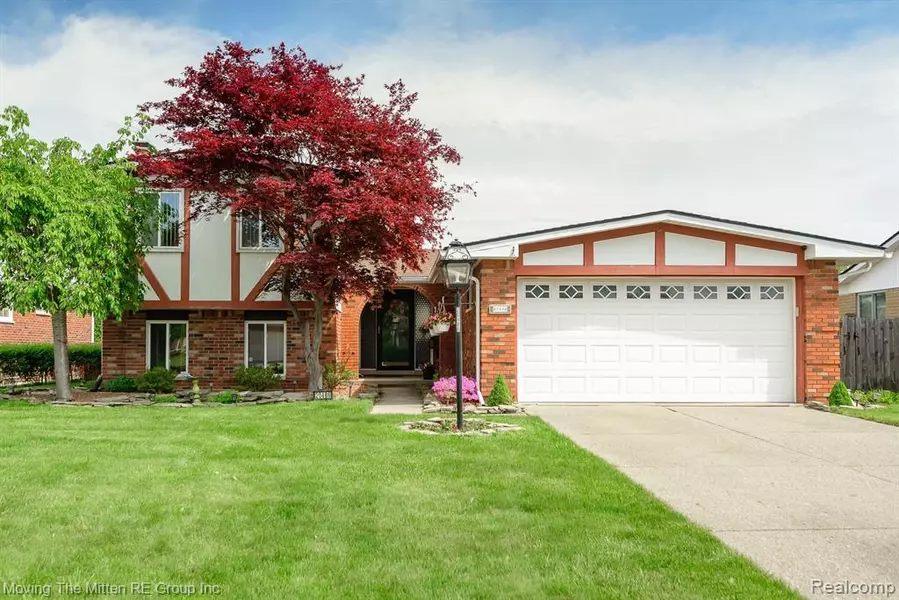 20486 INDIANA Avenue, Brownstown, MI 48183