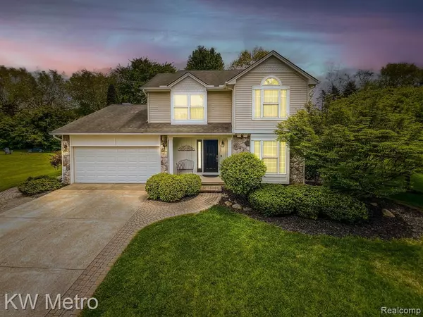 6252 LAKE WALDON Court, Clarkston, MI