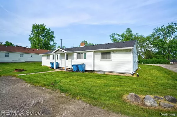 Goodrich Vlg, MI,8024 PONTIAC Street