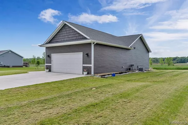 Lapeer, MI 48446,1770 DALEY Road