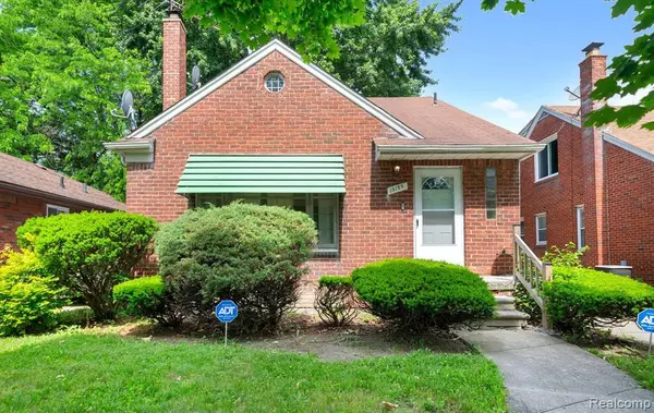 Grosse Pointe, MI 48236,19129 CHESHIRE Street