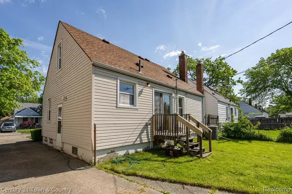 Center Line, MI 48015,8150 Standard
