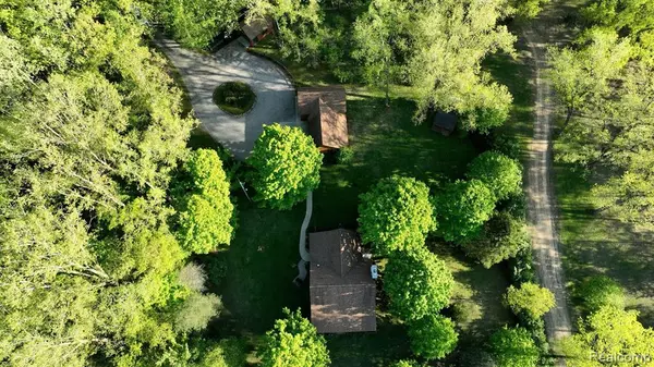 Otisville, MI 48463,10373 TWIN LAKES Drive