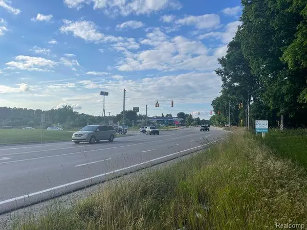 Howell, MI 48843,1285 S MICHIGAN Avenue