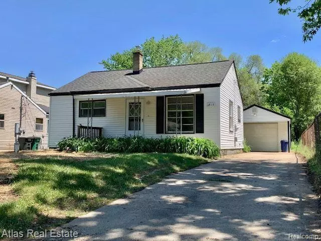 1913 OAKFIELD Street, Ortonville, MI 48462