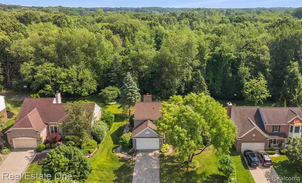 Lake Orion, MI,3893 LONG MEADOW Lane