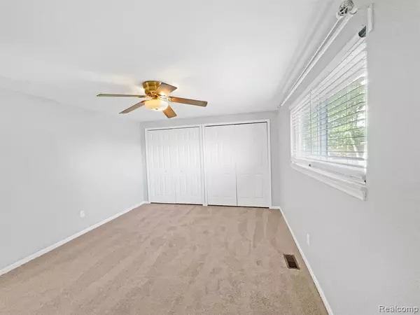 Clawson, MI,48 NAHMA Avenue