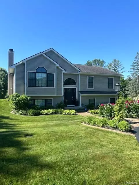 Goodrich Vlg, MI,10438 Coolidge Road